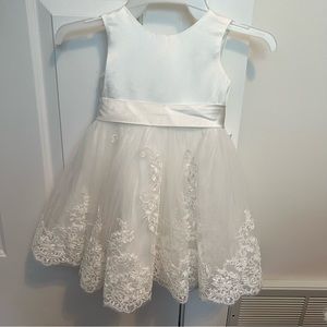 Ivory flower girl dress NWT size 3
